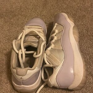 White and lavender Chunky Sneakers with Padded Collar